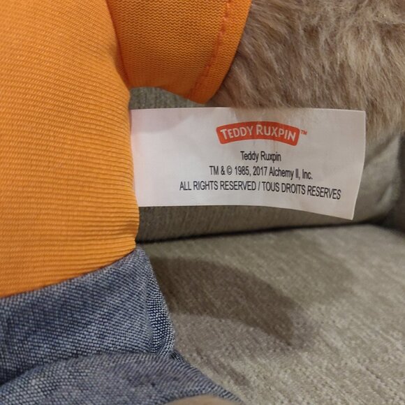 Teddy Ruxpin Return of the Original Storytelling Bear - Picture 5 of 7
